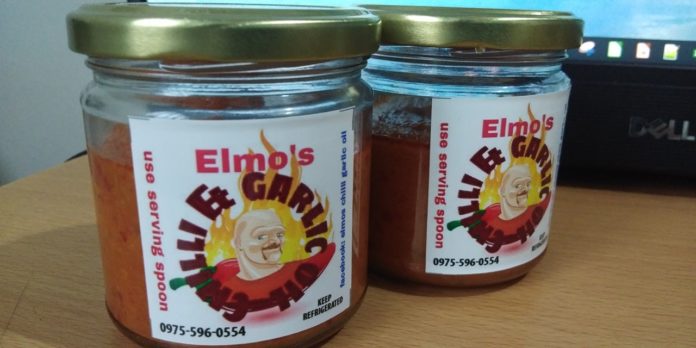 Elmos Chili and Garlic Oil